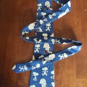 Peanuts ~ Charlie and Snoopy Necktie ~ Excellent Condition